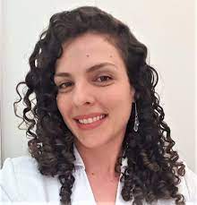 Natália Almeida Prado